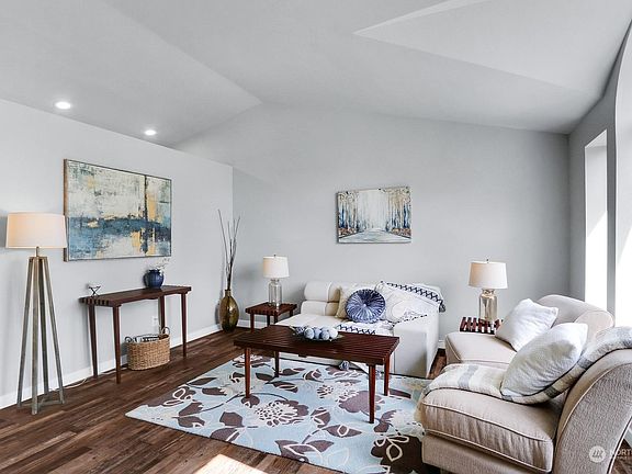 5th image of 1714 88th Avenue NE