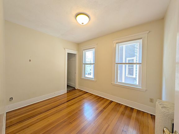 4th image of 79 Conwell Ave #3