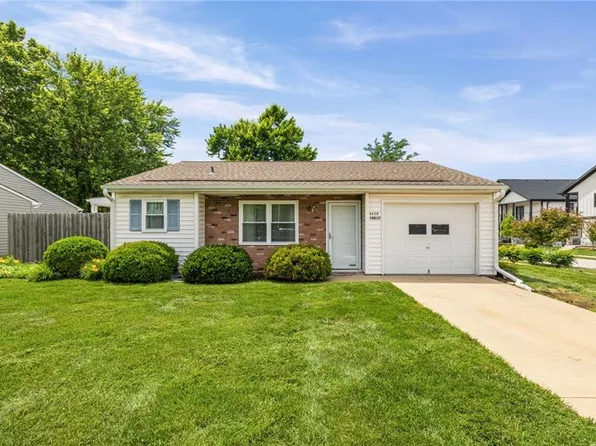 8820 Farley St, Overland Park, KS 66212