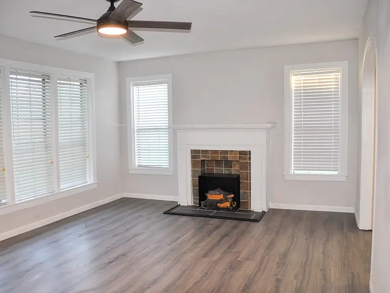 114 Yates St — Photo 5