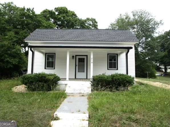 219 Broad St, Carrollton, GA 30117