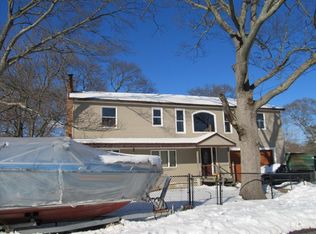 35 Cherokee Ave, Selden, NY 11784