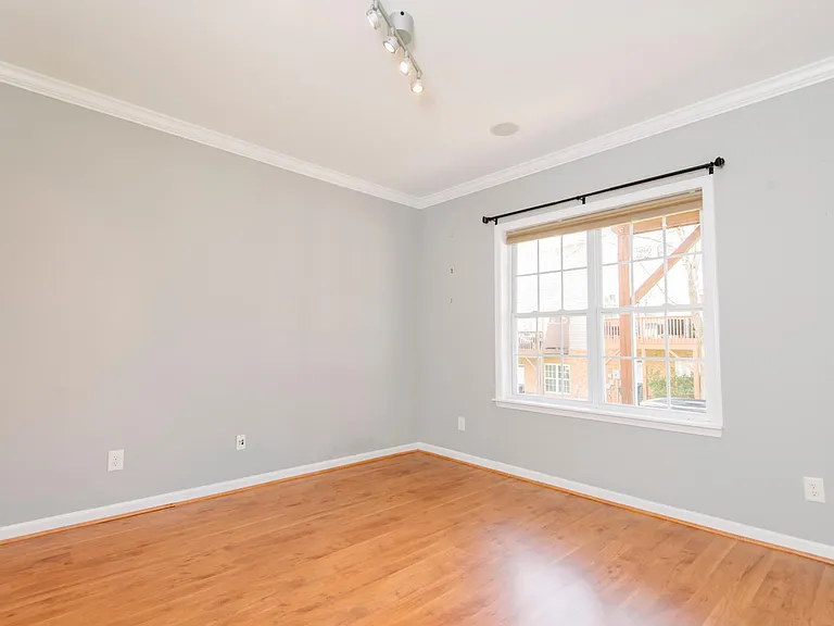 7000 Valerie Anne Dr — Photo 13