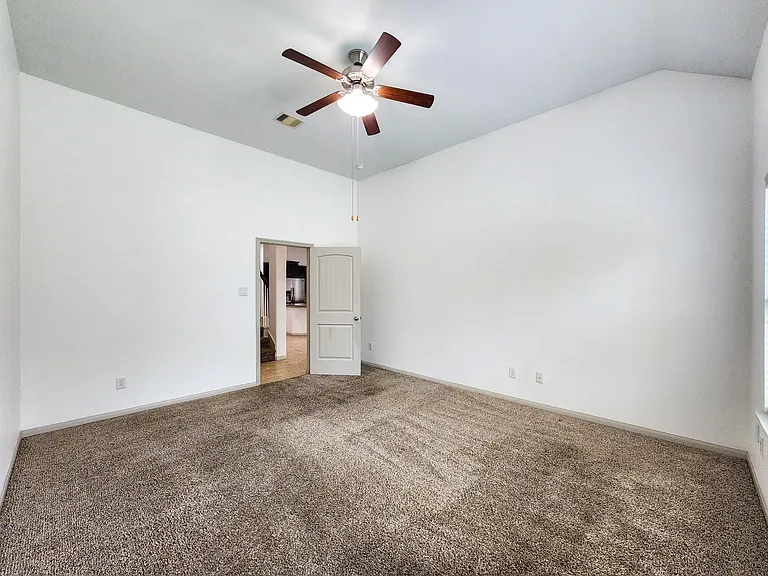 4515 Greenleaf Dr — Photo 23