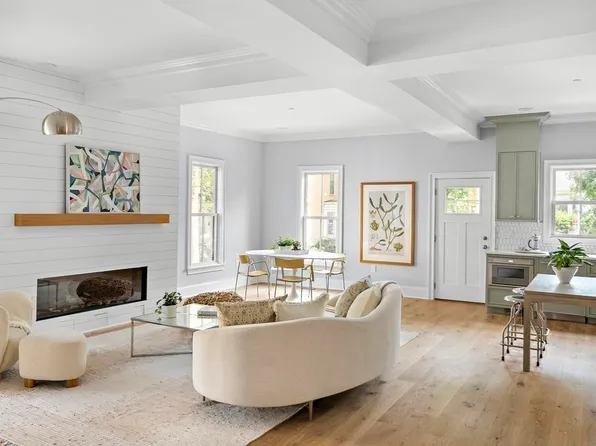 59 Inman St #59, Cambridge, MA 02139