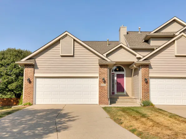 6848 NW 57th St, Johnston, IA 50131