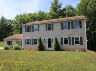 40 Goodhue Rd, Boscawen, NH 03303