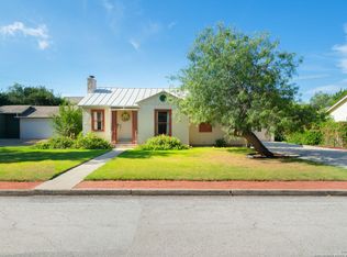 128 E Elmview Pl, Alamo Heights, TX 78209