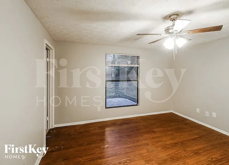 5361 Martins Crossing Rd — Photo 7