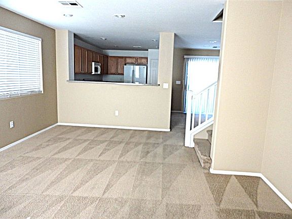 5th image of 9256 Hainsworth Ave