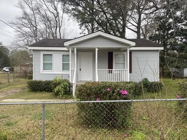 3932 Brookmont Dr, Mobile, AL 36605