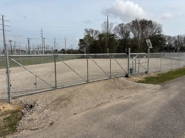 422 Washington St, League City, TX 77573