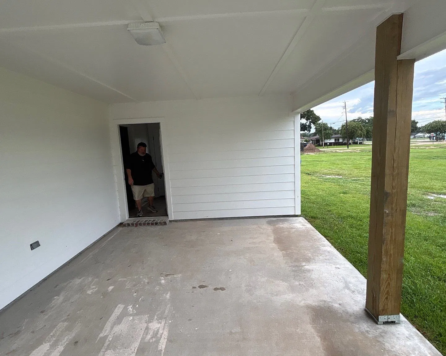 3 bed, 1250 sqft, $2,000 — Photo 4