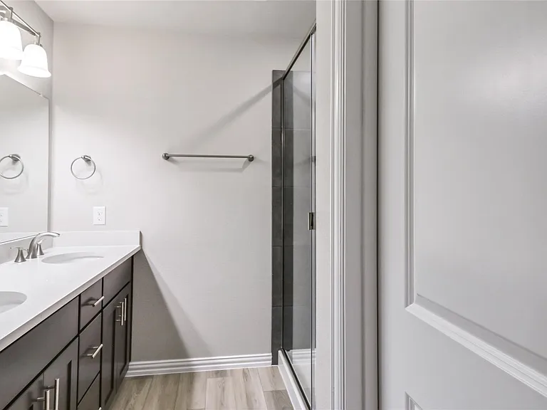 6717 Glimfeather Dr — Photo 15