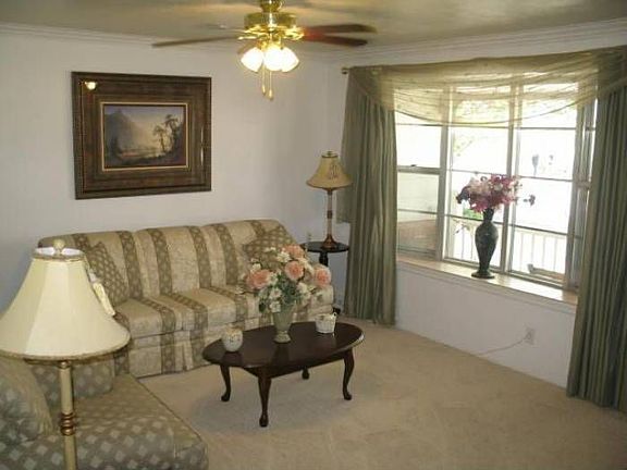 What a lovely living area