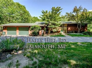 1 Halls Hill Rd, Falmouth, ME 04105