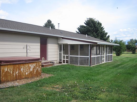 3rd image of 39541 Marigold Ln