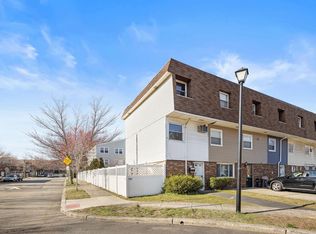 335 Wayne St, Jersey City, NJ 07302