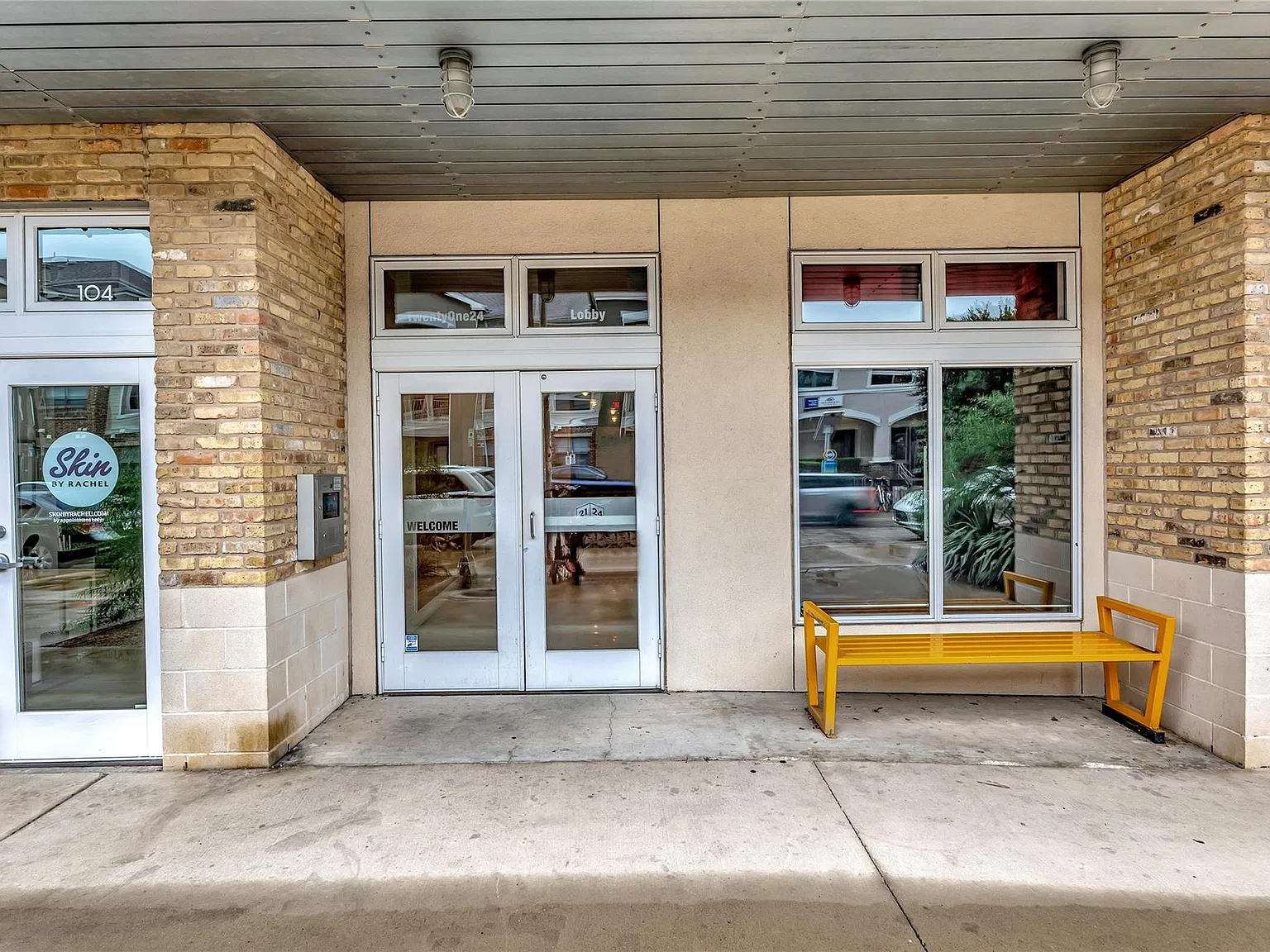 1 bed, 1.0 bath, 832 sqft, $2,000 — Photo 3
