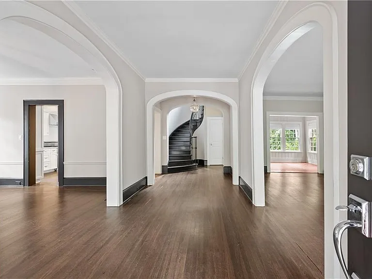 1337 Briarcliff Rd NE — Photo 2