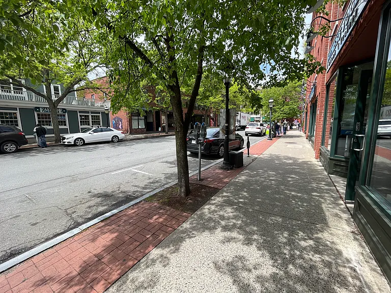 24 Strong Ave — Photo 1