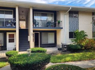 4747 W 101st St APT 206, Oak Lawn, IL 60453