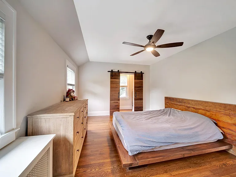 352 Durie Ave — Photo 13