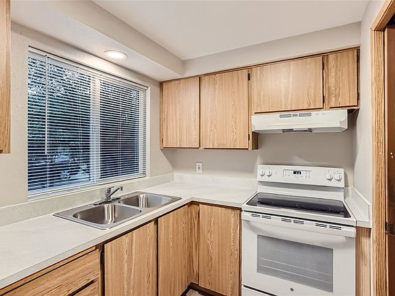 2nd image of 7920 168th Ave NE #101