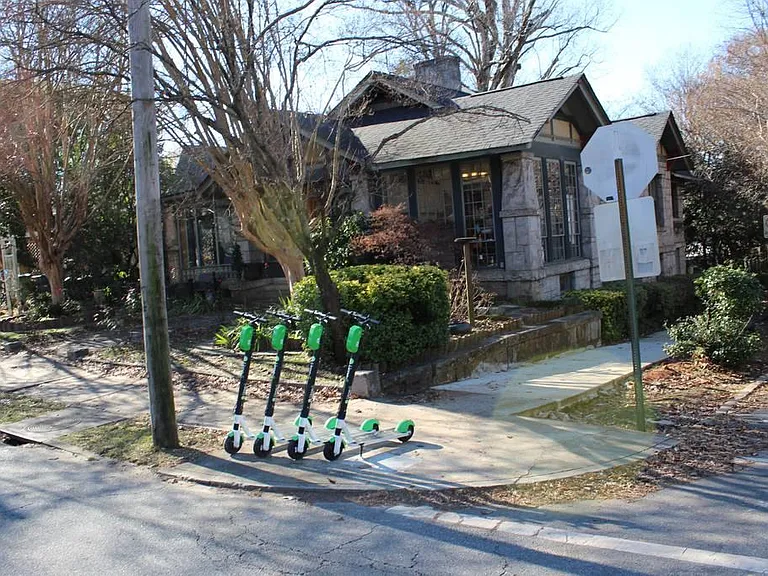 585 Elmwood Dr NE — Photo 11