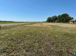 S Alfalfa St, Menno, SD 57045