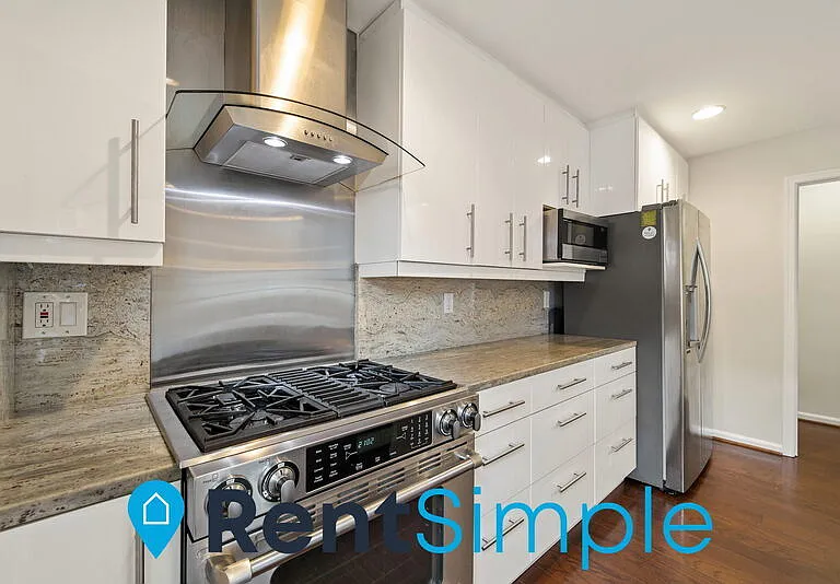 618 S Barton St — Photo 16
