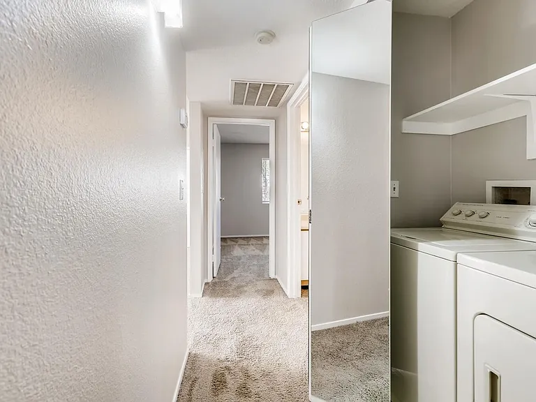 5171 Pioneer Ave #202 — Photo 23
