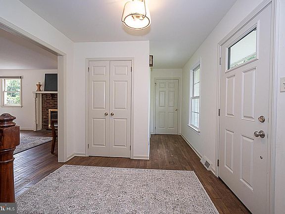 5th image of 495 Church Rd
