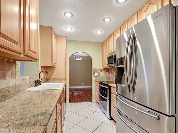 4th image of 701 Palama Way
