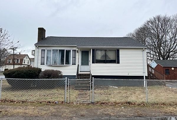1st image of 44 Ballard St