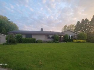 W241S10205 Clover Ct, Big Bend, WI 53103