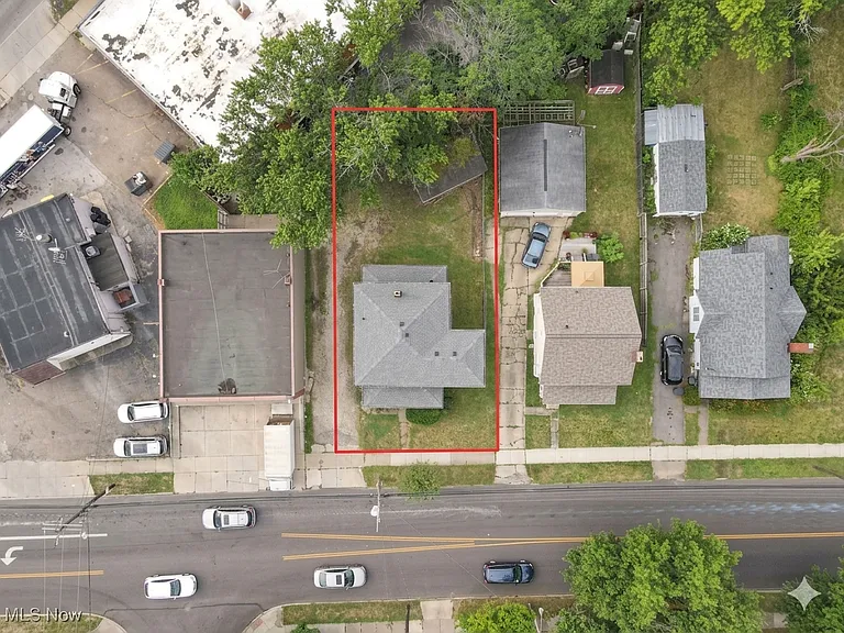 1404 Eastwood Ave — Photo 13
