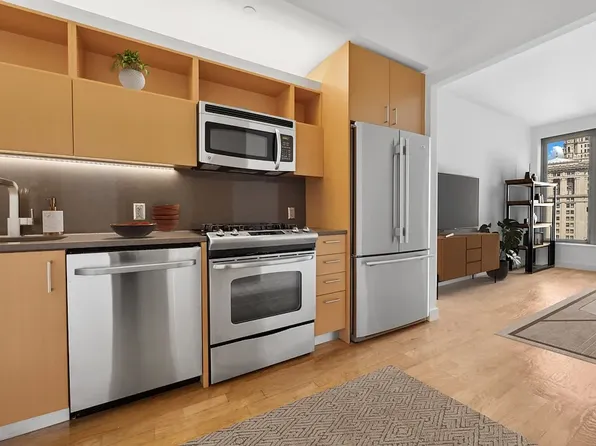8 Spruce St, New York, NY