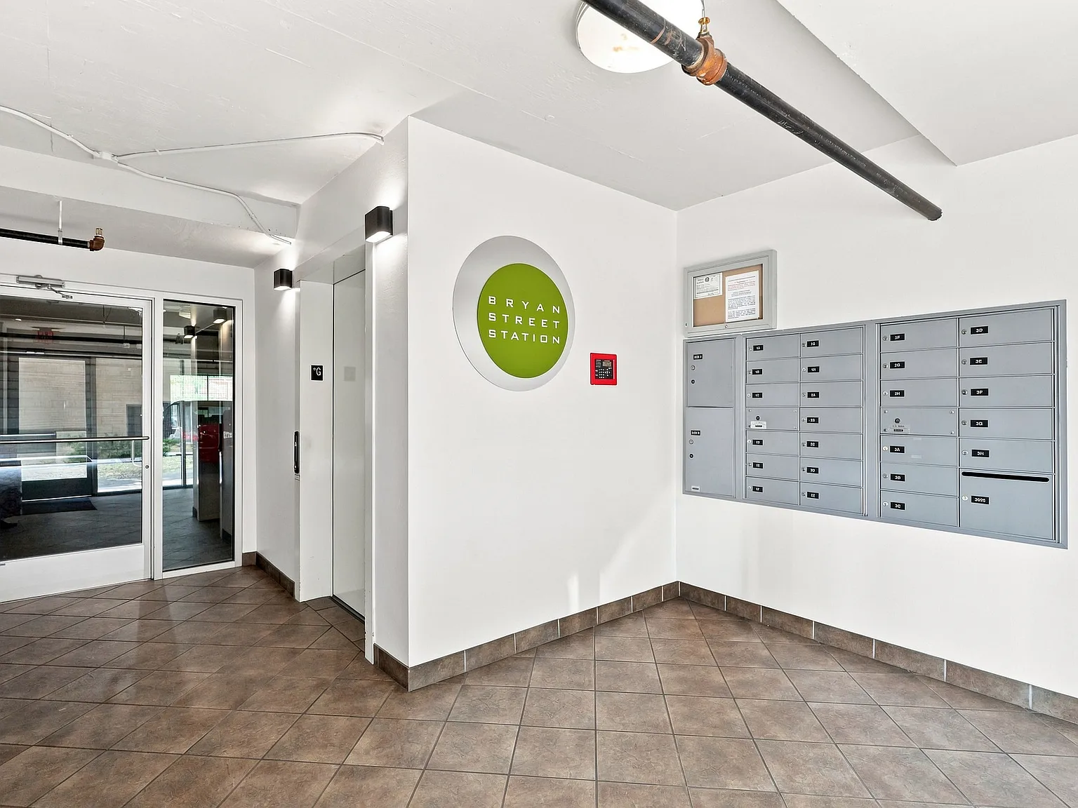 1 bed, 712 sqft, $1,250 — Photo 3