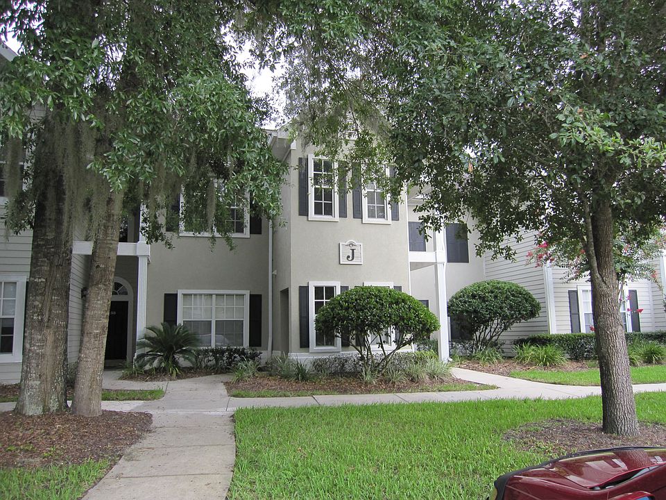 1st image of 10000 SW 52nd Ave APT 52