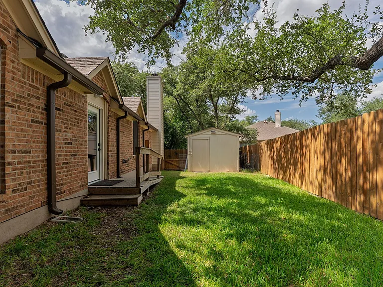 8908 Pepper Rock Dr — Photo 33