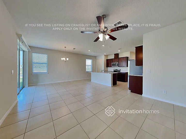 2600 Blowing Breeze Ave — Photo 4