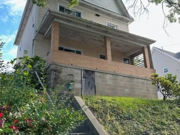658 Montclair St, Pittsburgh, PA 15217