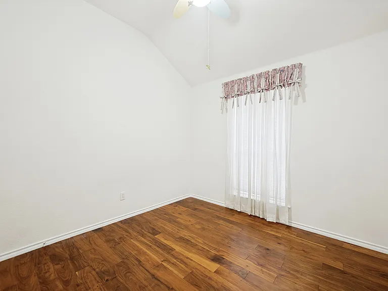 8809 Sunset Trace Dr — Photo 9