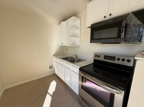 2600 S Flores St, San Antonio, TX