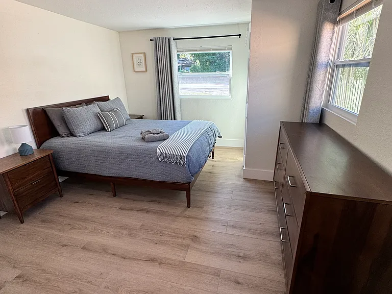 1076 Philippe Pkwy #A — Photo 2