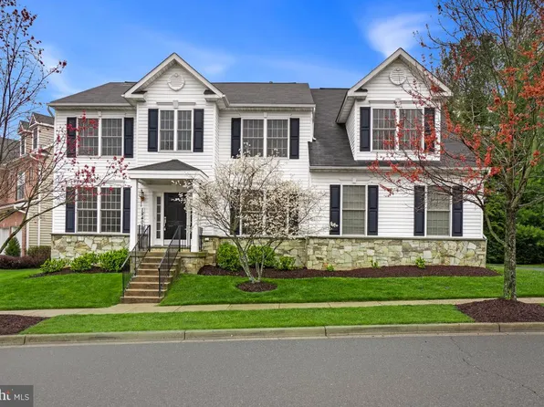 18401 Forest Crossing Ct, Olney, MD 20832