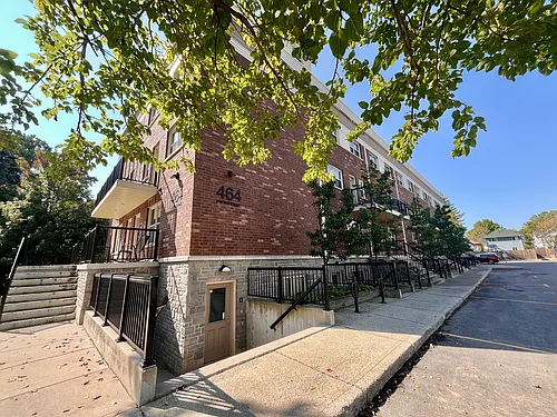 464 Frontenac St Photo 1