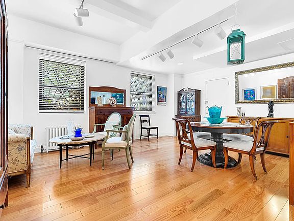 4th image of 49 E 96th St APT 1D