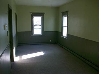 3rd image of 1507 Gillett St